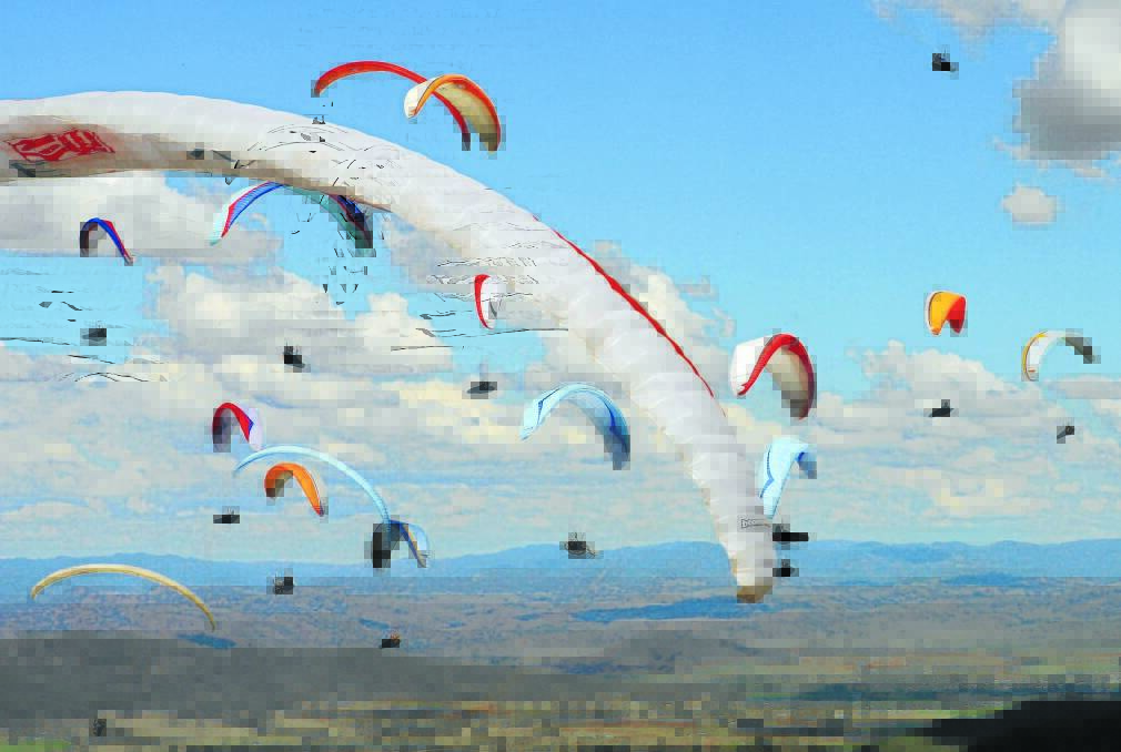Paragliders take to the skies at Manilla. 