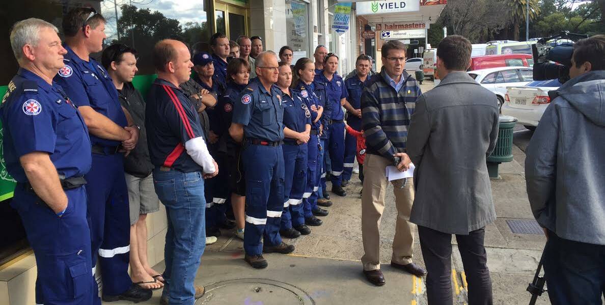 MP BACKING: Tamworth paramedics met with State MP Kevin Anderson on Friday afternoon. Mr Anderson said he would support the officers in their appeal for a seven year death and disability scheme. Photo: Supplied