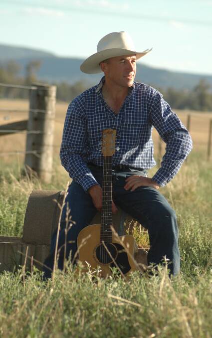 ENTERTAINER: Country music star Dan Murphy will entertain the crowd at Wests' on Friday and Saturday night. 