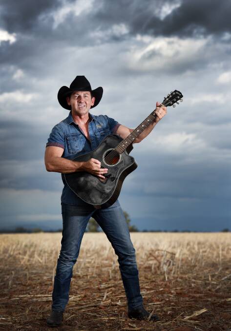 NEW RELEASE: Lee Kernaghan has just released his new album which celebrates 25 years of a successful career. Photo:Gareth Gardner