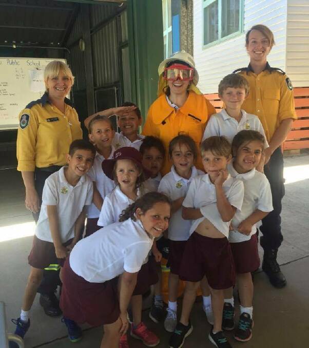 The New South Wales Rural Fire Service visited Walhallow Public School last week. Mrs Grant suited up in full protective clothing.