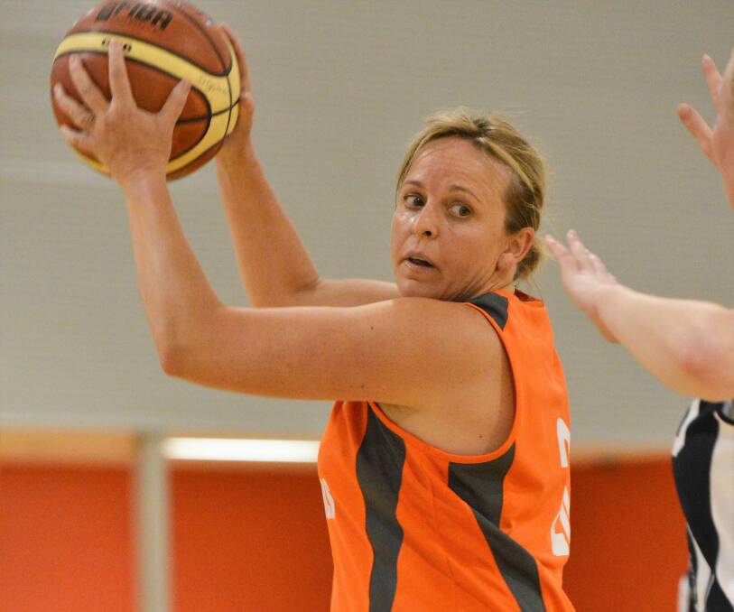 High Hopes Deborah Tufrey looks for support. The High Hopes recorded a 41-29 win over their Currabubula opponents.