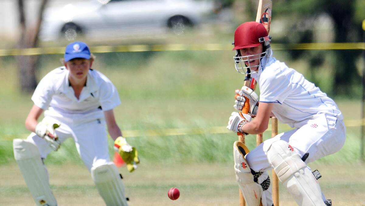 Lismore’s Jacob Graham looks to drive this ball on his way to 40 yesterday.  090113GOB07