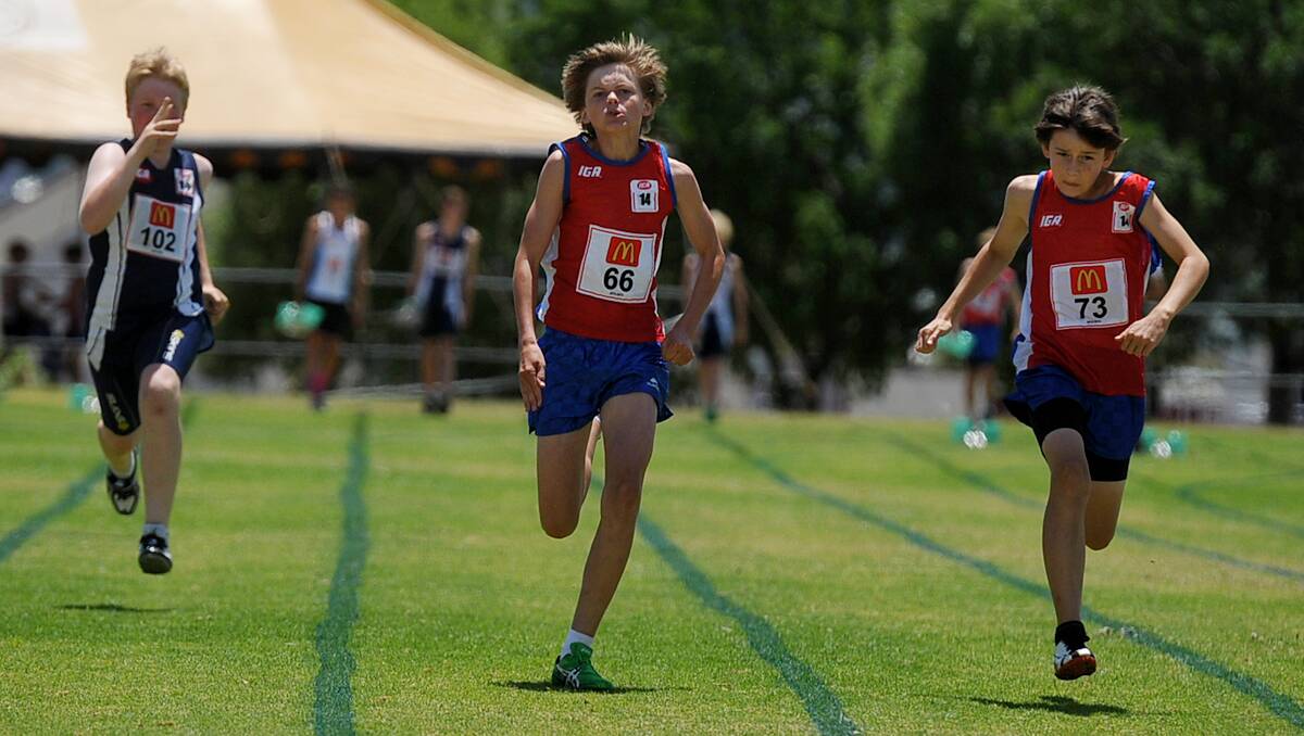 Action from the Tamworth Little Athletics gala day. Photo by Grant Robertson