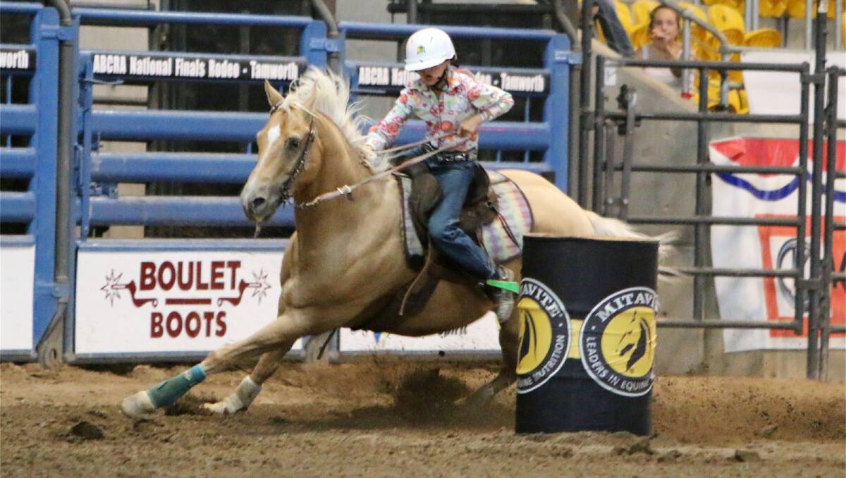 Niomi Crawley surges in the barrel racing during the Junior NFR.  Photos:  Frenchs Rodeo Photography