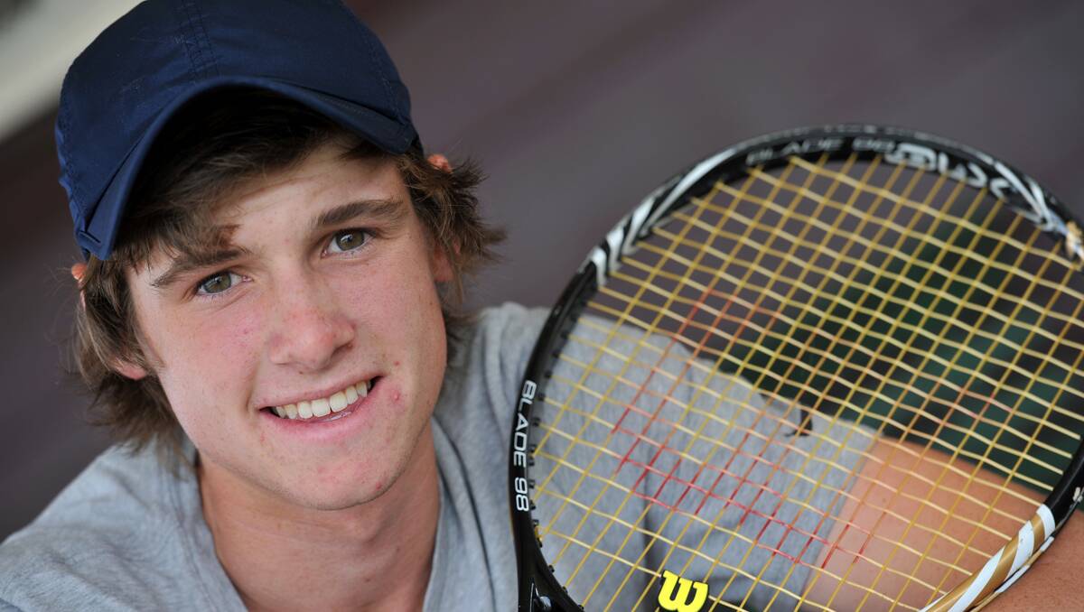 Fifteen-year-old Tamworth tennis player Ciaran Lavers tackles one of his biggest challenges in Melbourne next month. Photo: Barry Smith 151112BSG01