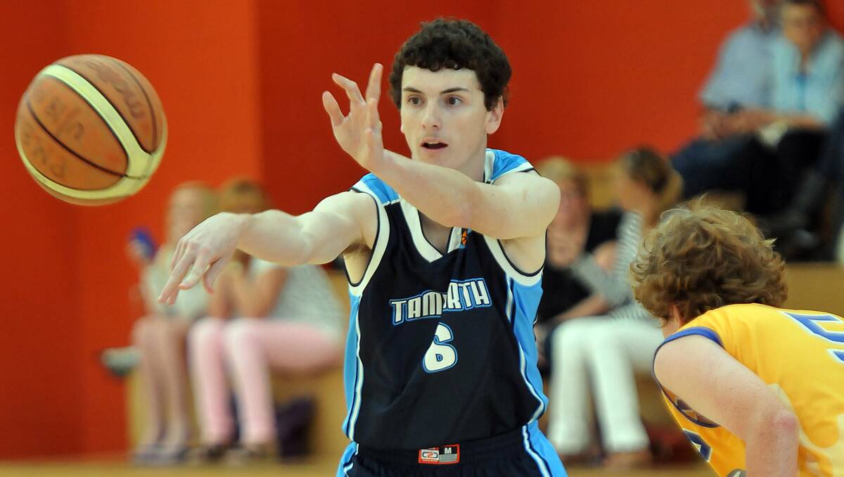 Adam Swindale sends his Under 18 Thunderbolt men on the attack in their 88-34 win over Port Macquarie Dolphins.  Photos: Geoff O'Neill 130413GOA01