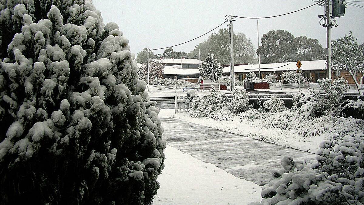 The Northern Tablelands is covered with snow this morning as a cold front brought winter in October to Guyra, Glen Innes and Armidale. Photo: Guyra Argus