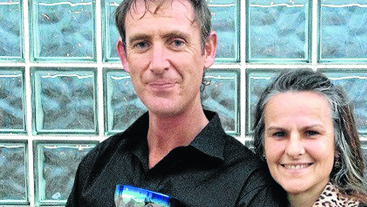 THE RIGHT NOTE: Inverell’s Scott Waddington, pictured with organiser Rolande Hooklyn, has been crowned the Regional NSW Karaoke World Competition winner and will now compete at the national titles later this year. 
