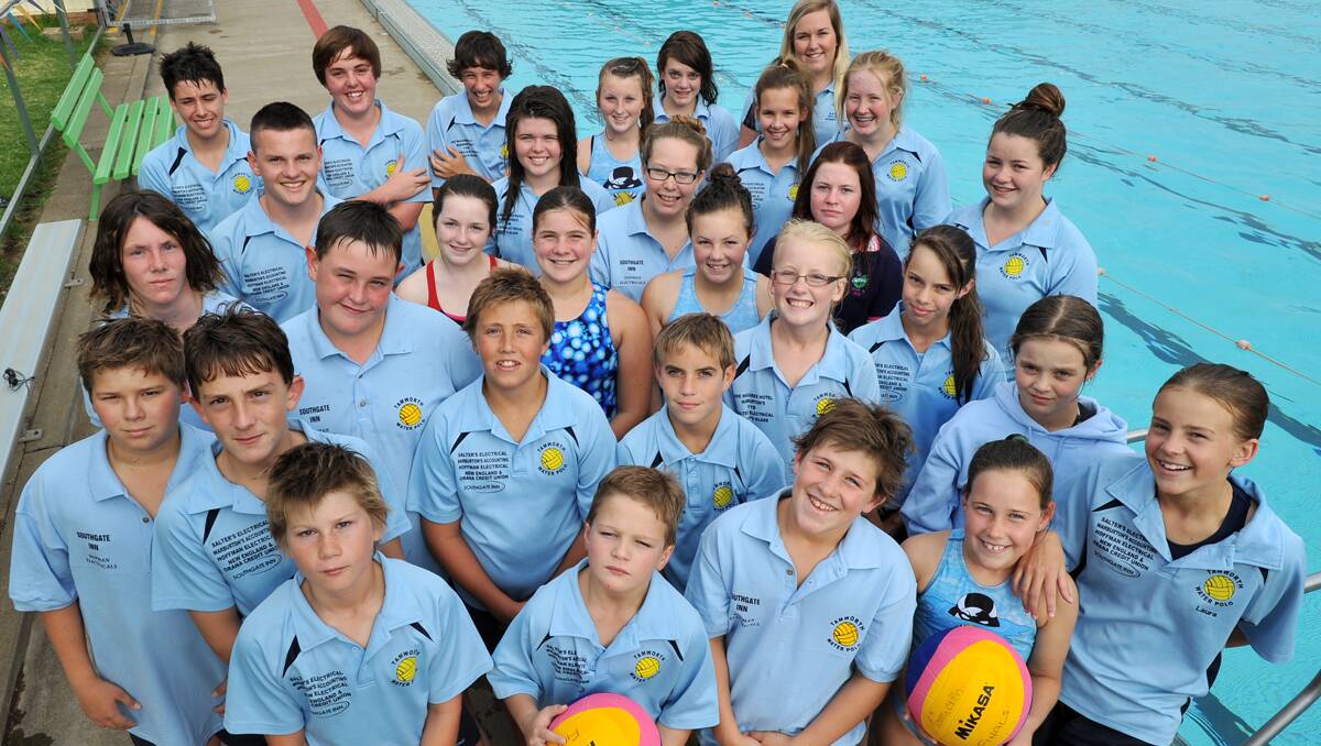 Many of Tamworth water polo junior hopefuls for this weekend’s development carnival at Alstonville Pool. Photo: Barry Smith 071112BSK01