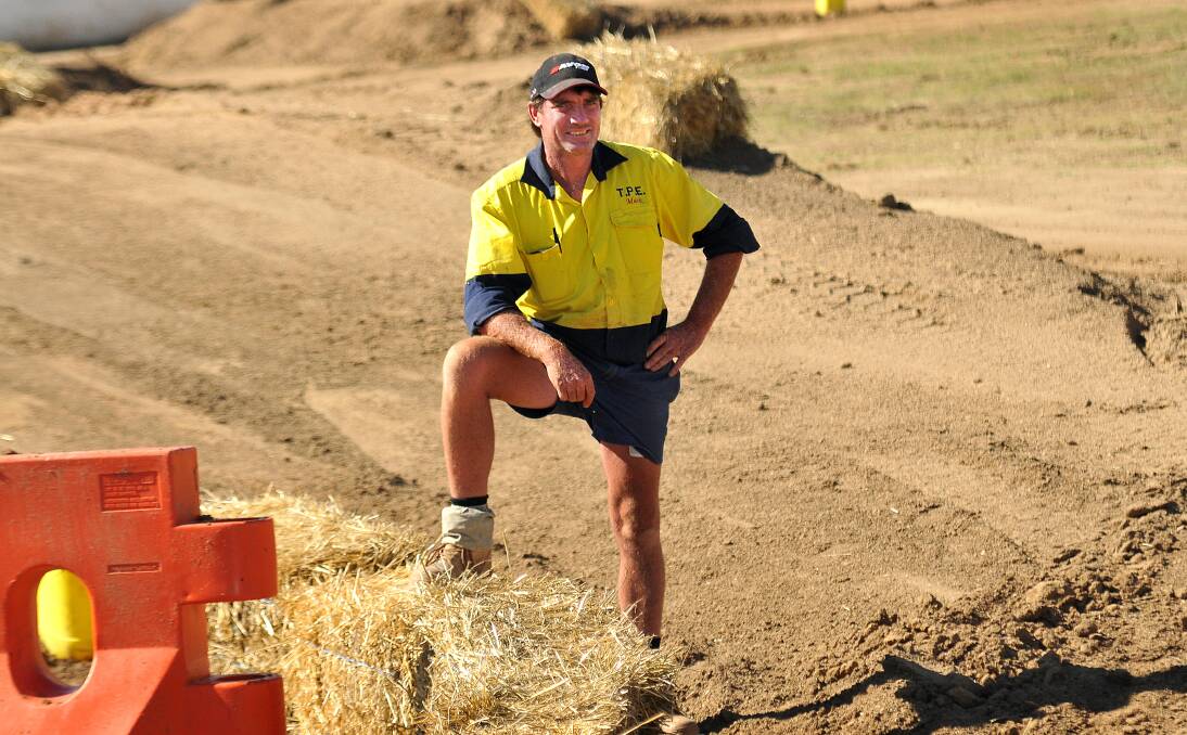 Mark Donald has been putting the finishing touches on the stadium cross course this week and is expecting some spectacular action on Saturday at Oakburn Park.  Photo: Geoff O’Neill 041213GOF01