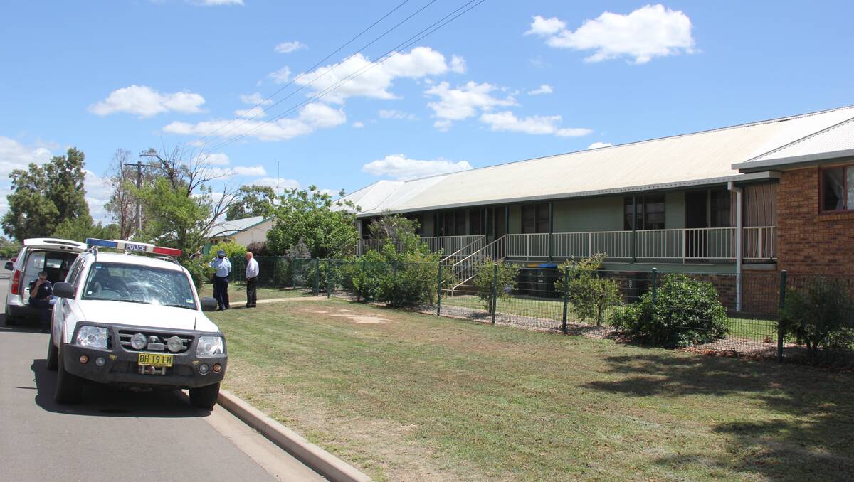 CRIME SCENE: A Narrabri unit complex was cordoned off by police yesterday as they investigated the death of a 46-year-old man. Photo courtesy The Courier, Narrabri