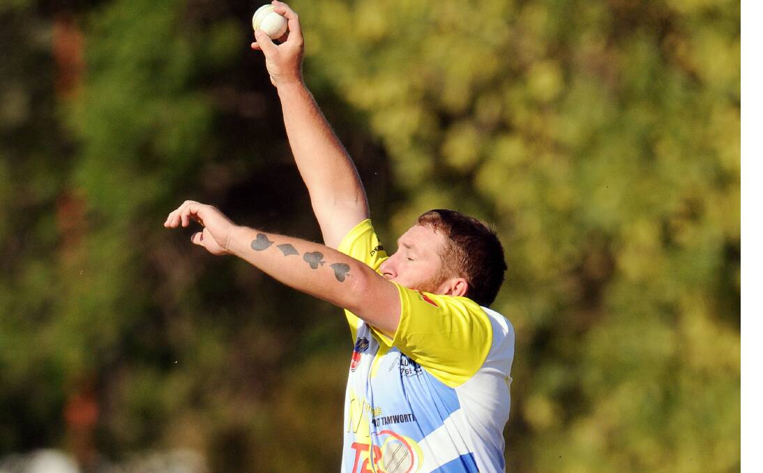 Simon Norvill has grabbed the lead in the Cool Blue Ice Tamworth Best and Fairest Award. Here he grabs this ball to effect a run out in a recent T20 game. Norvill's Halpin's Plumbing team is locked in a final round knockout match with The Albert Hotel this Friday to find a January 10 opponet for competition-leading McDonald’s. Photos: Gareth Gardner 081113GGE08