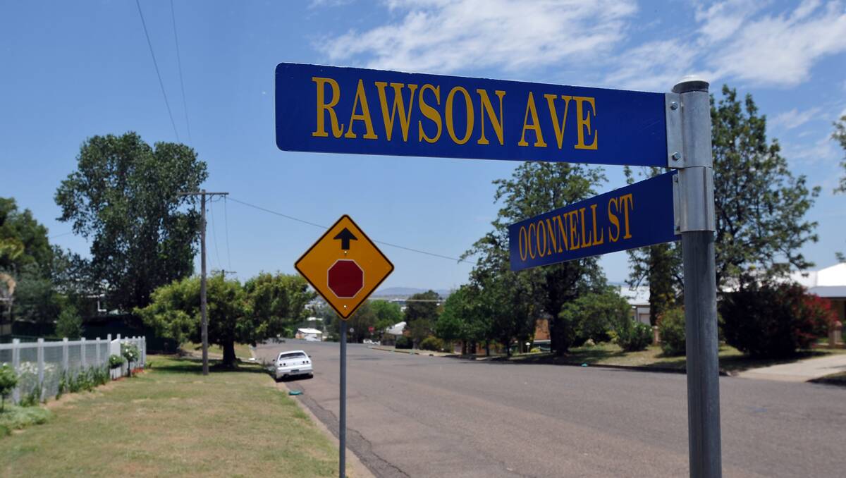 IN THE MAINS: Tamworth Regional Council will begin works to upgrade a water main in O’Connell St, between Rawson Ave and Carthage St, in East Tamworth. Photo: Geoff O’Neill 090113GOD01