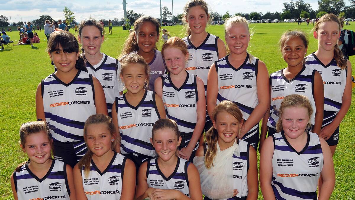 Tamworth U12s girls did very well at the State Cup on the weekend finishing third. (Front from left) Olivia Climpson, Amber Shephard, Tahlia Tiberi, Carly Redfern, Caitlin McCurley, (Middle from left) Gabrielle Elias,Jada Taylor, Madi Roach, Billie Mitchell, Georgia Sands, (Back from left) Olivia Bath, Alina Swan, Piper Kenny, Jayme-Lee Averillo.  Photo: Geoff O’Neill 130213GOF01