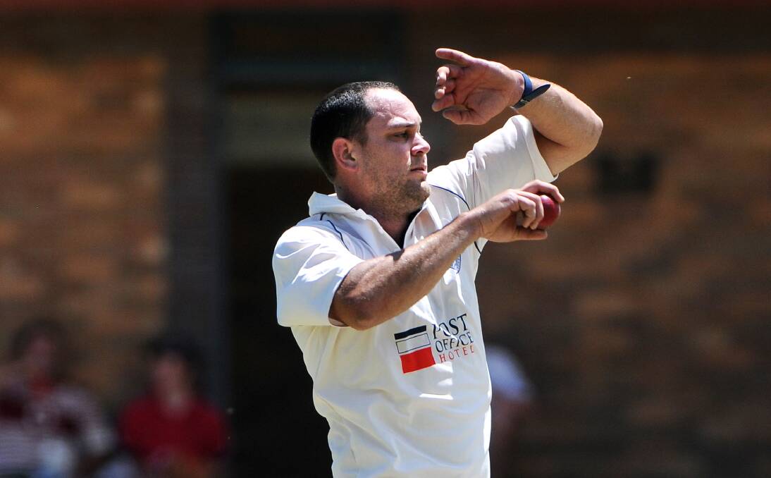 James Hammond in full flight. He claimed three wickets for South Tamworth  in its four wicket win over Old Boys on  Saturday.  Photo: Barry Smith 141213BSD06
