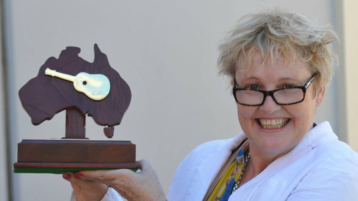 Kate Nugent with the Tamworth award. Pic: Geoff O'Neill