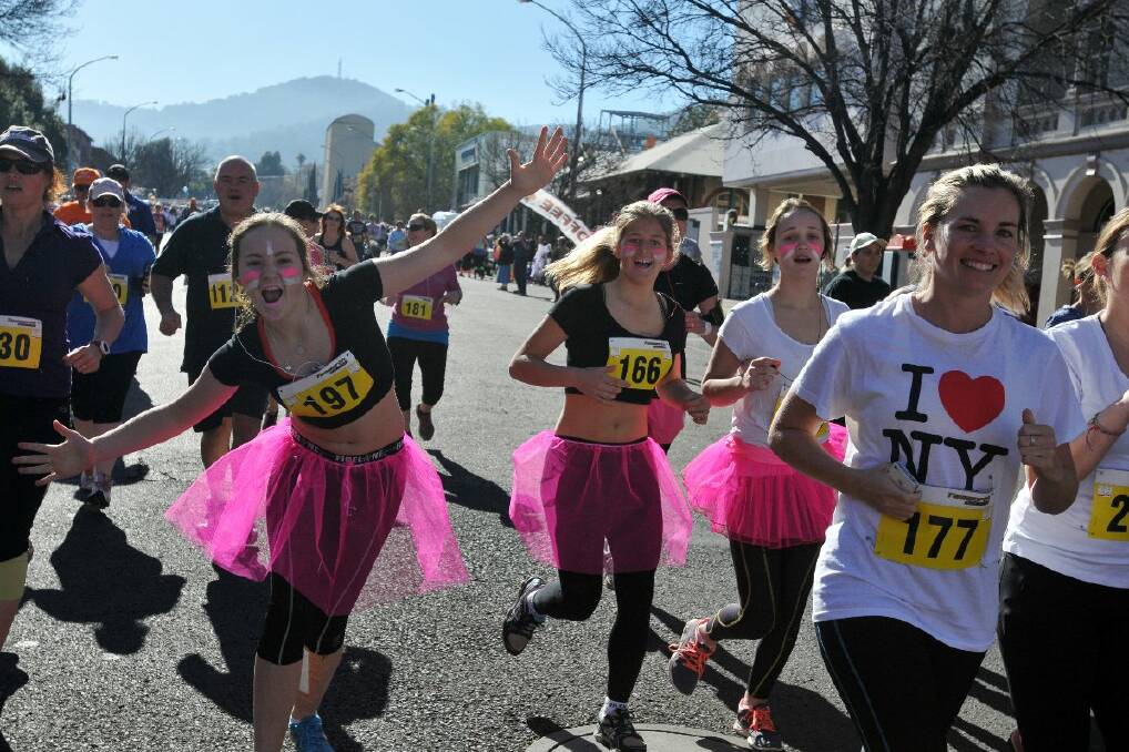 Costumes were the order of the day for many Tamworth Ten runners. 180813GOB20