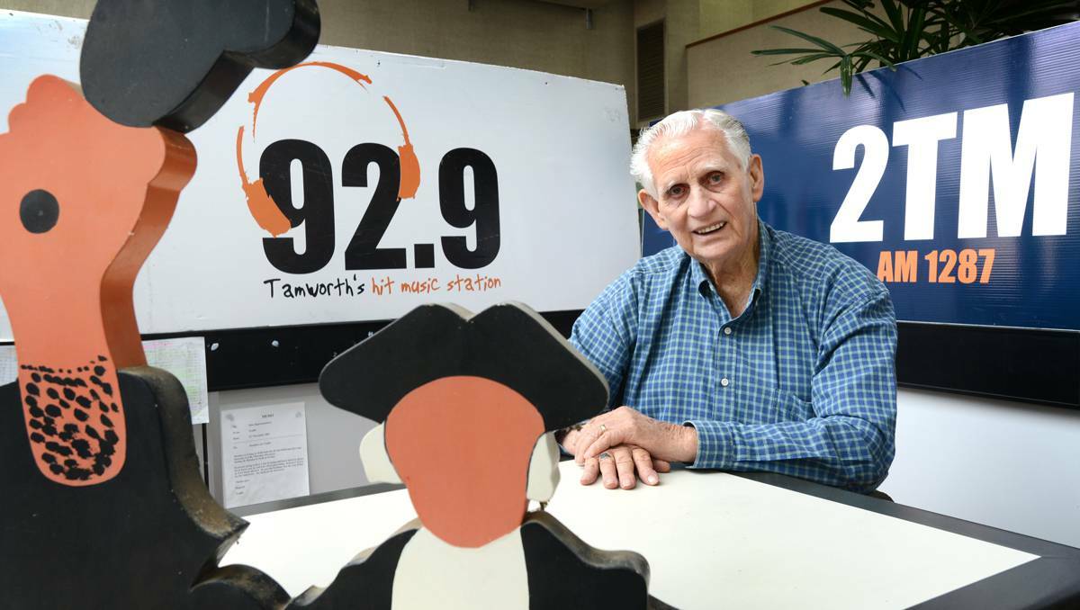  Eighty-three-year-old Keith Lord celebrated his last day in Tamworth radio after 26 years in the job. Picture: Barry Smith 