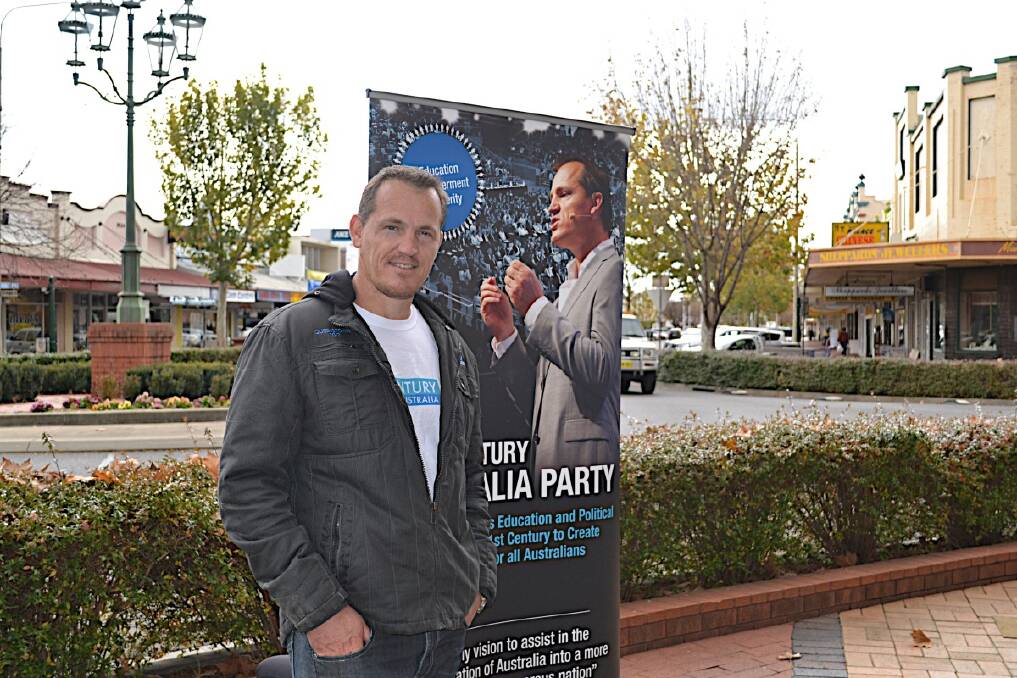 Candidate for New England Jamie McIntyre was in Inverell on Saturday to promote his political party, 21st Century Australia. Photo:The Inverell times.