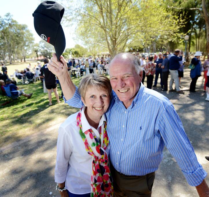 Tony Windsor and wife Lyn celebrate the end of their political lives. Photo:Gareth Gardner 150913GGC04