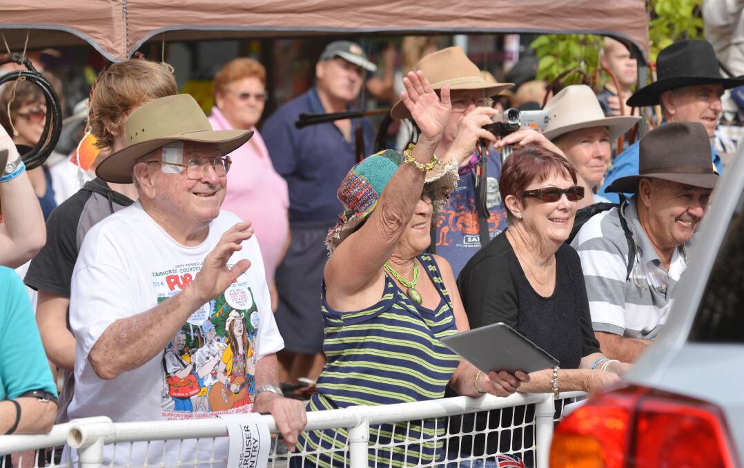 Fans turned out to celebrate the final weekend of the Country Music Festival at the annual cavalcade. Photos:Barry Smith 