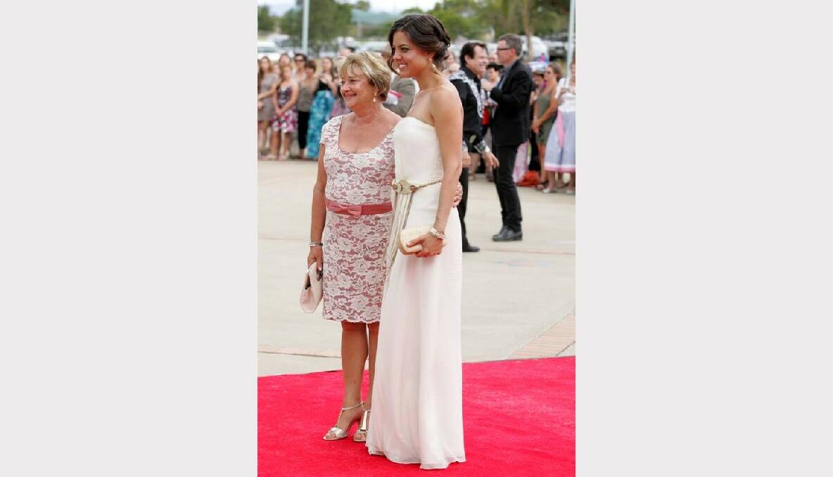 Amber Lawrence and Mum Lorraine. Photo:Kitty Hill.