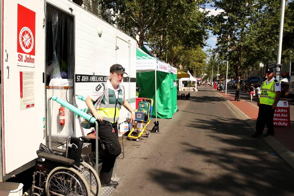 Jacquie Hennessy from St John Ambulance in Tamworth's Peel St. Photo:Mat Bedford. 210114MBI02