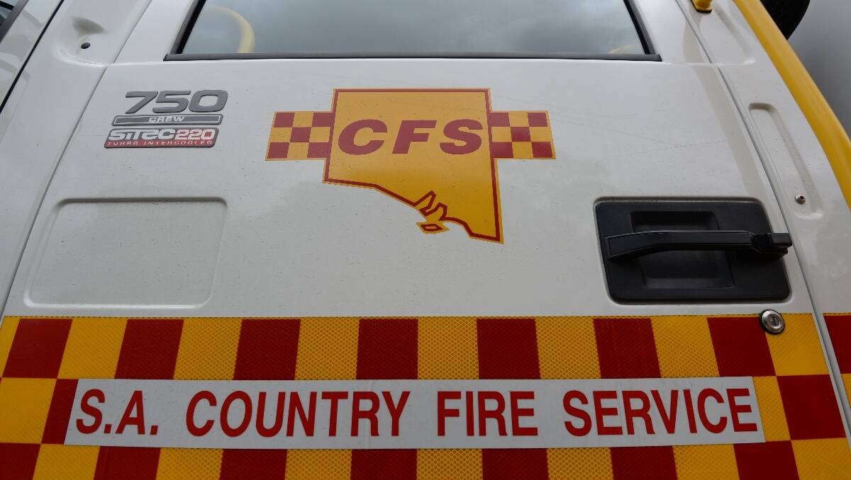 Country Fire Service crews around South Australia are attending fires caused by a lightning from moving through the state.