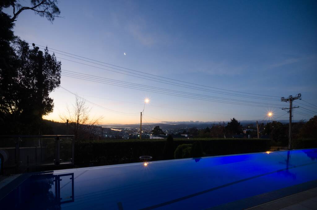 Restrictions on travel have led to big discounts on holiday rentals in NSW, Victoria and Tasmania. Pictured, an Airbnb rental in Launceston. Photo: Moxxi Property 