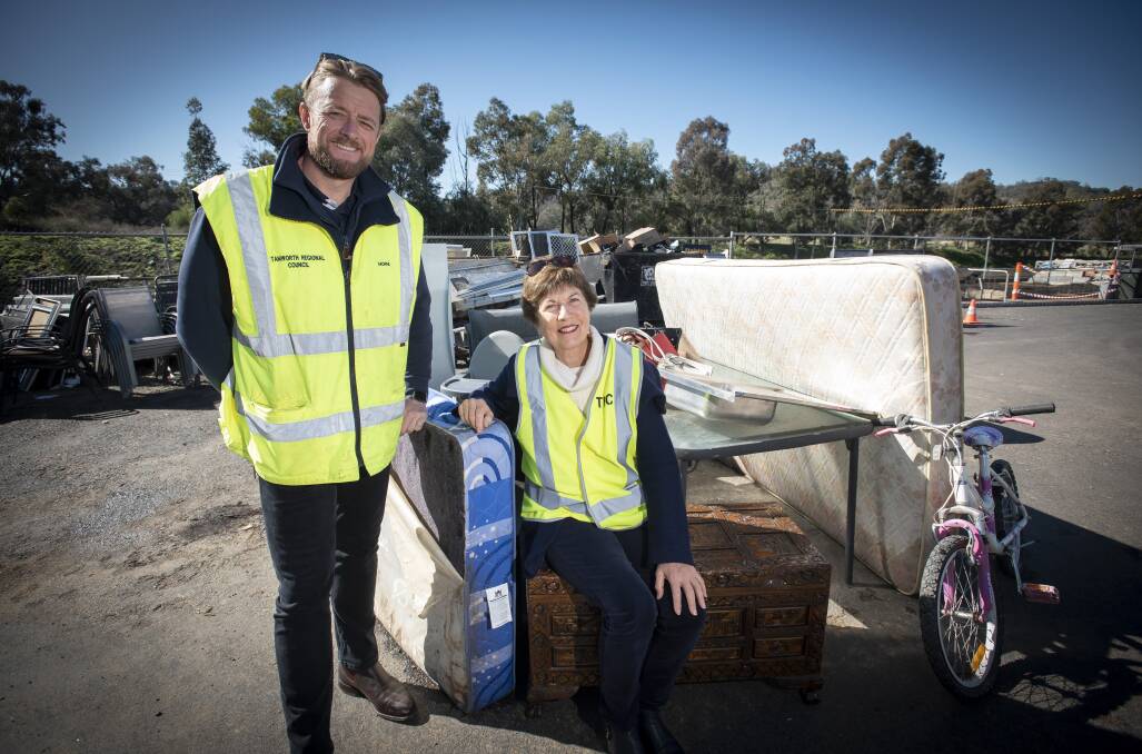 Tamworth Regional Council manager waste and resource recovery Morne Hattingh and councillor Helen Tickle. Picture by Peter Hardin