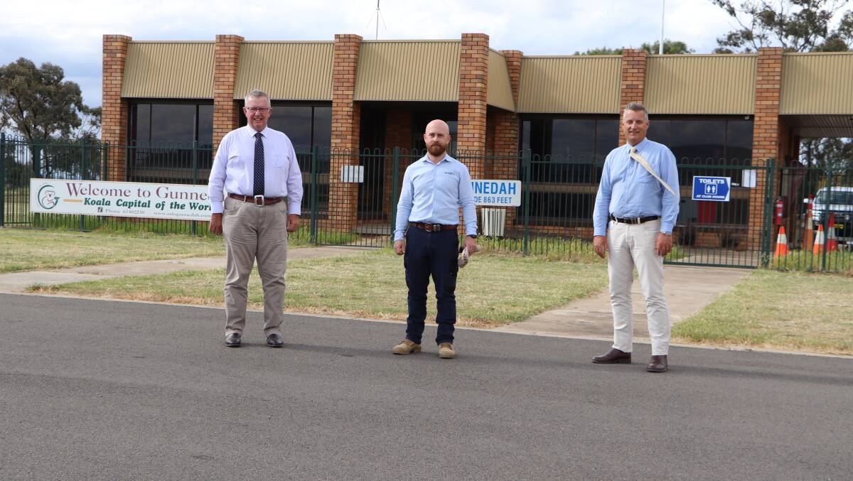 UPGRADE: Member for Parkes Mark Coulton, Gunnedah Shire Council project manager Mick De Groot and Gunnedah mayor Jamie Chaffey. Photo: Supplied