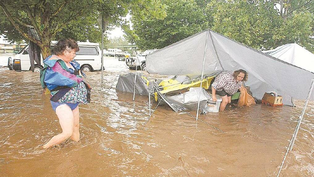 Campers were evacuated from the Riverside sporting fields due to flooding at the 2004 Tamworth Country Music Festival. Picture file