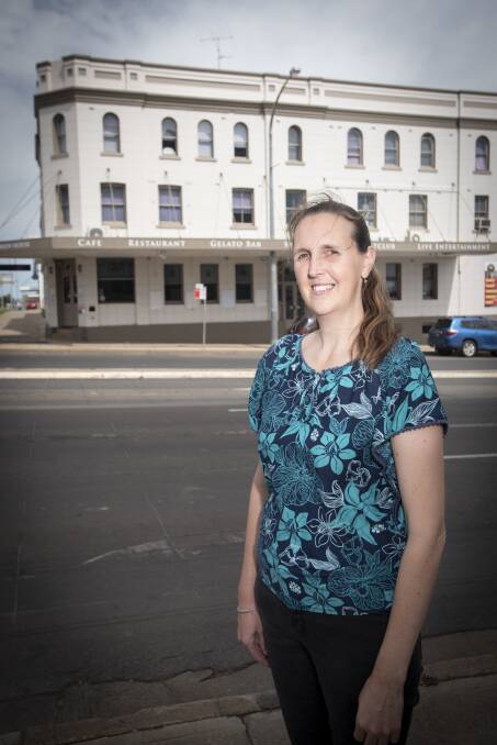 FOR SALE: Tamworth historian Melinda Gill outside the Imperial Hotel Photo: Peter Hardin 181021B008