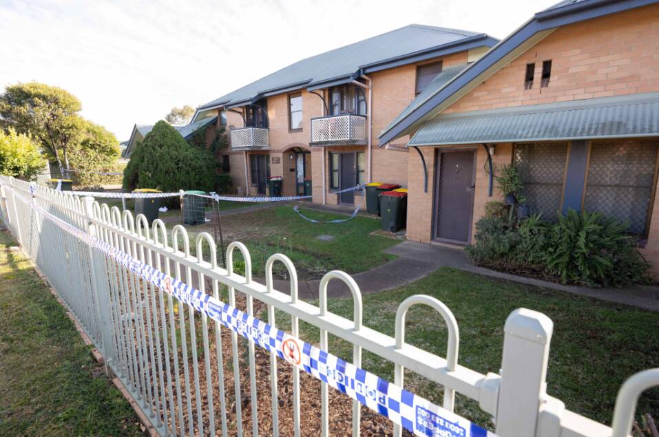 Police were called to a unit block on Susanne Street, South Tamworth on June 18, 2023. Picture by Peter Hardin