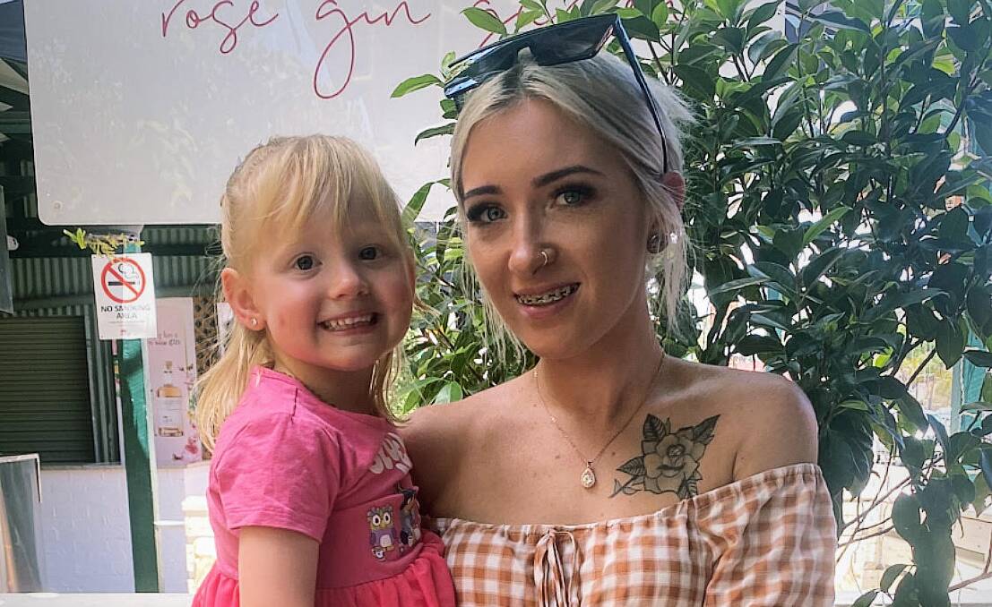 Katelyn Swan has struggled to be accepted to rent a property in Tamworth for her and her three year old daughter. Photo: Supplied.