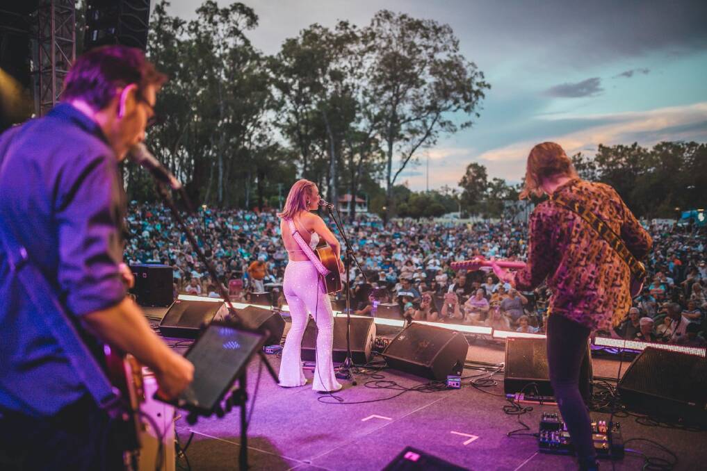 The opening concert of the Tamworth Country Music Festival was enjoyed by thousands. Picture supplied by Tamworth City Council