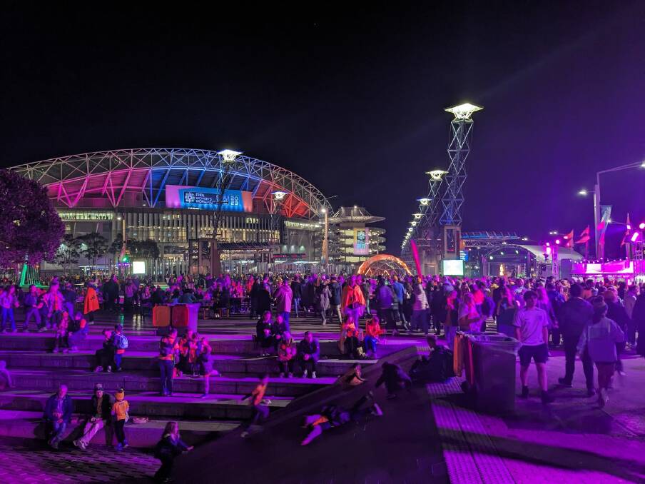 More than 100,000 fans gathered outside Sydney's Stadium Australia, though only three-fourths of them had tickets to get in. Picture by Jonathan Hawes