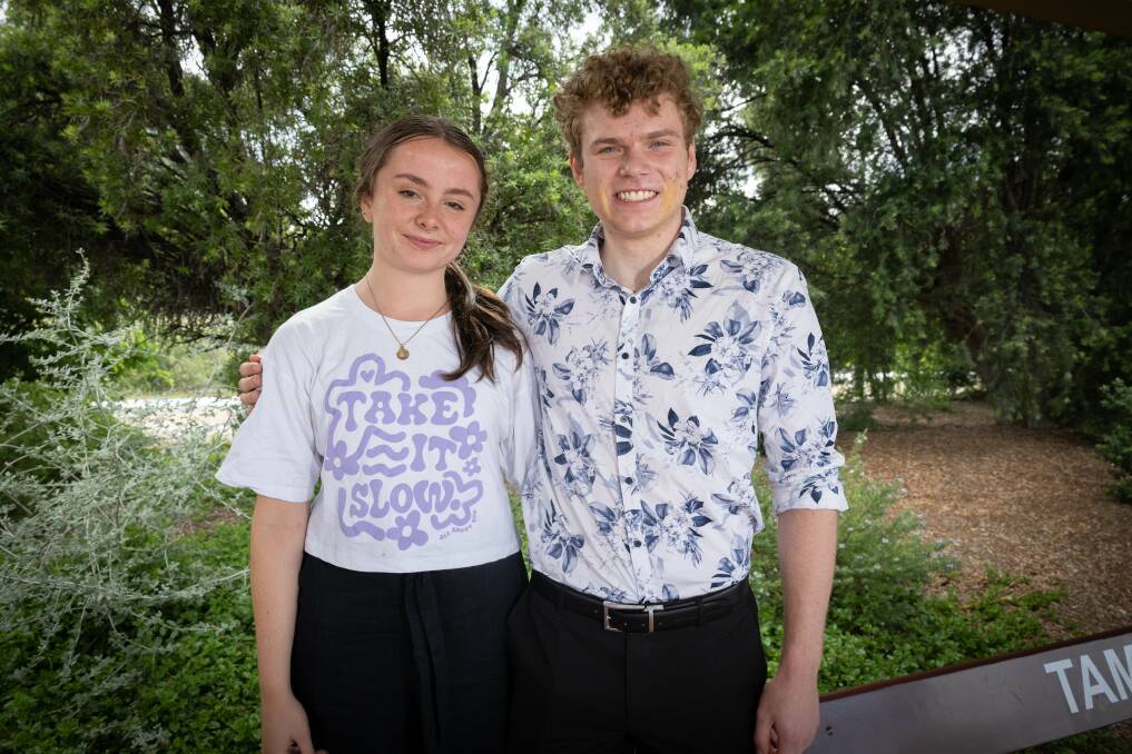 Caitlan Blanch and Finley Wallace received high marks in the 2023 HSC. Picture by Peter Hardin