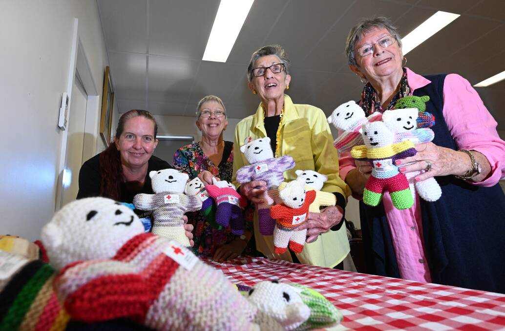 Tamworth Red Cross members and volunteers Kellie Attenborough, Anne Van Hest, Robyn Clapham and Helen Lesley showcase their trauma bear project. Picture by Gareth Gardner