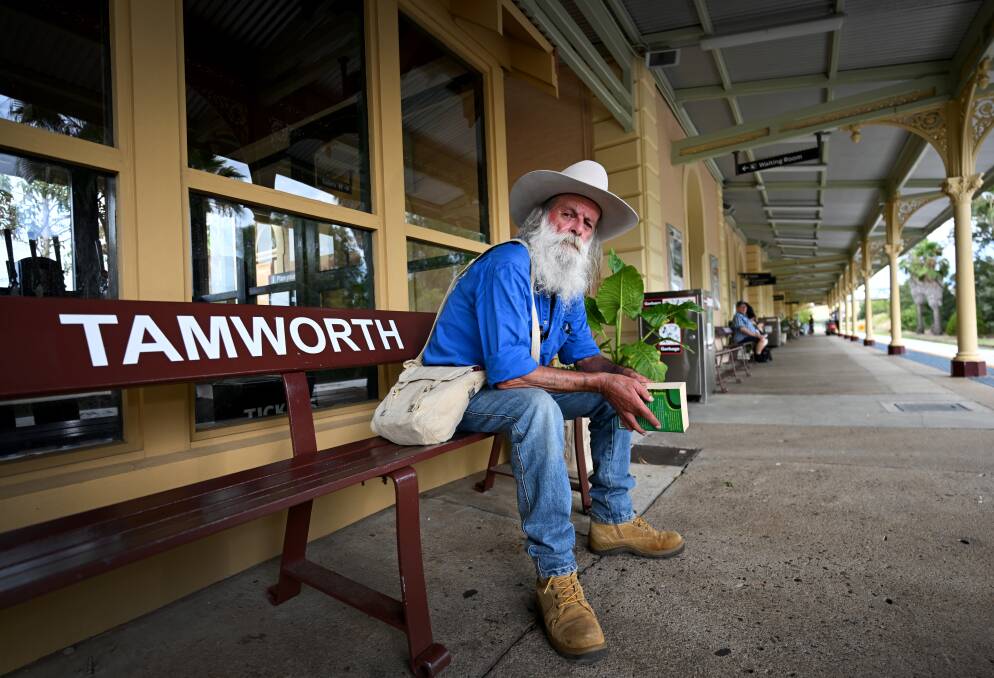 Mark 'Bushie' Thompson leaves Tamworth via train towards Wyong, armed with a bag of notepads filled with his poems, a couple of opals, the clothes on his back, and a good book. Picture by Gareth Gardner