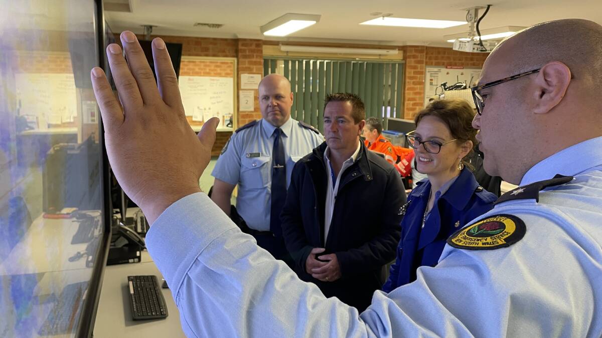 State Emergency Service Western Zone Chief Inspector Joshua Clark speaks with Chifley Police District Superintendent Bob Noble, Bathurst MP Paul Toole and Cootamundra MP Steph Cooke. Picture by Bradley Jurd. 