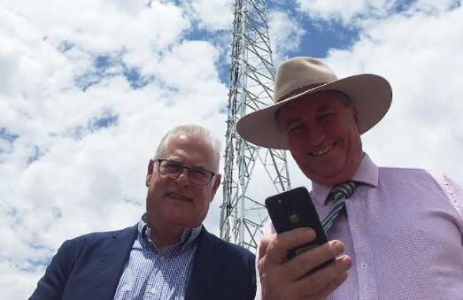 On call: Deputy Prime Minister and Member for New England, Barnaby Joyce with Northern NSW Regional General Manager, Telstra Retail & Regional Australia, Mike Marom. Photo: Supplied.