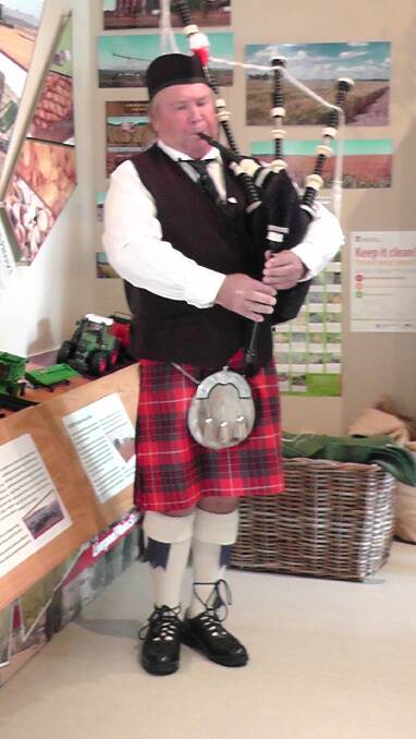 There was a nice Celtic touch to the Tartan’s launch, with welcoming tunes provided by Piper Gavin Shaw from the Liverpool Plains Shire Pipe Band. 