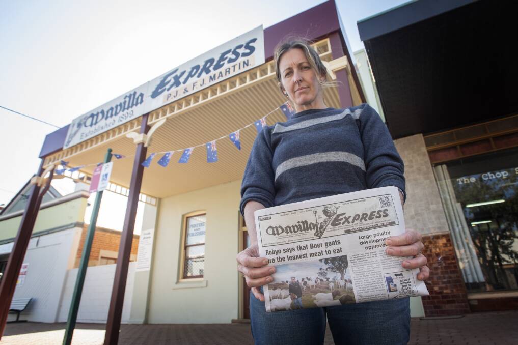 RIGHT TO KNOW: Halls Creek resident Lucy Gallagher has started a petition against council's removal of notices and DAs from the paper. Photo: Peter Hardin 