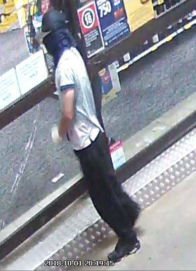 CCTV images of the man wanted by police in Tamworth. Photo: Oxley police