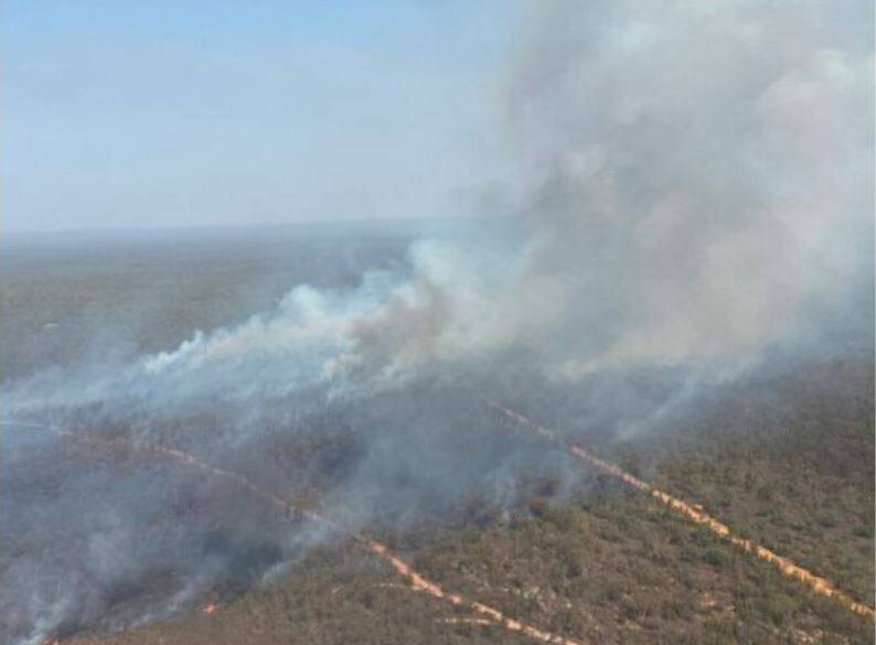 Warning: The RFS is battling the Yearinan Station Rd, Bugaldie, fire which is in the Warrumbungle council area. Photo: RFS