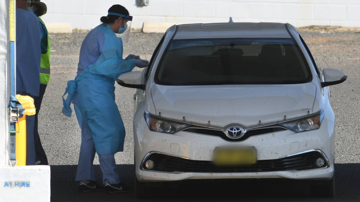 Blitz continues: Staff will operate the drive-through testing clinic at Tamworth and Armidale hospitals again from Monday. Photo: Gareth Gardner 270420GGA01