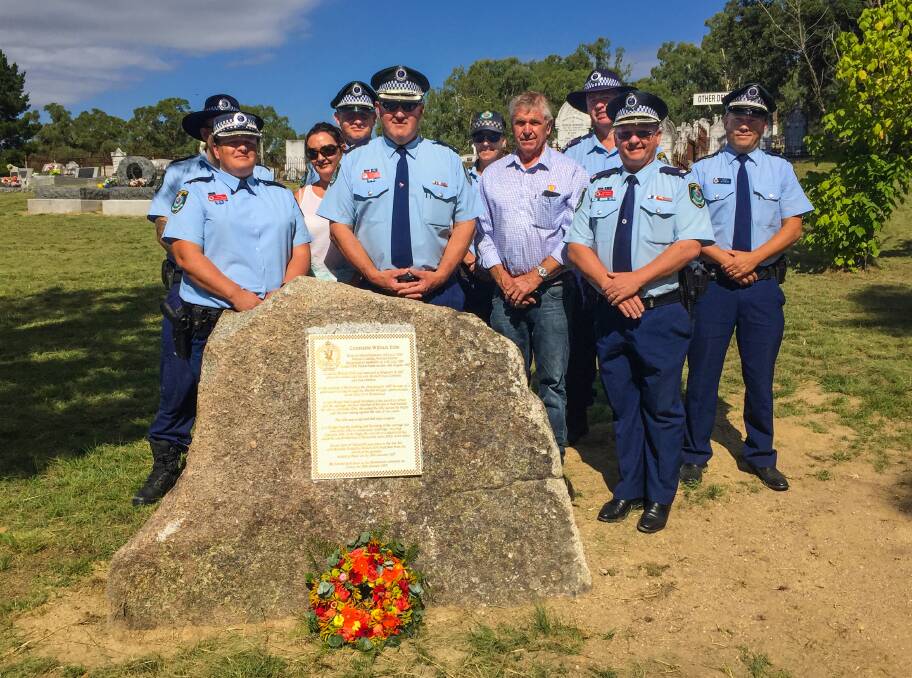 Oxley police and Tamworth Regional Council unveiled the plaque in honour of fallen officer, Constable William Eiffe killed near Bendemeer by an accidental shooting 150 years ago. Photos: Breanna Chillingworth