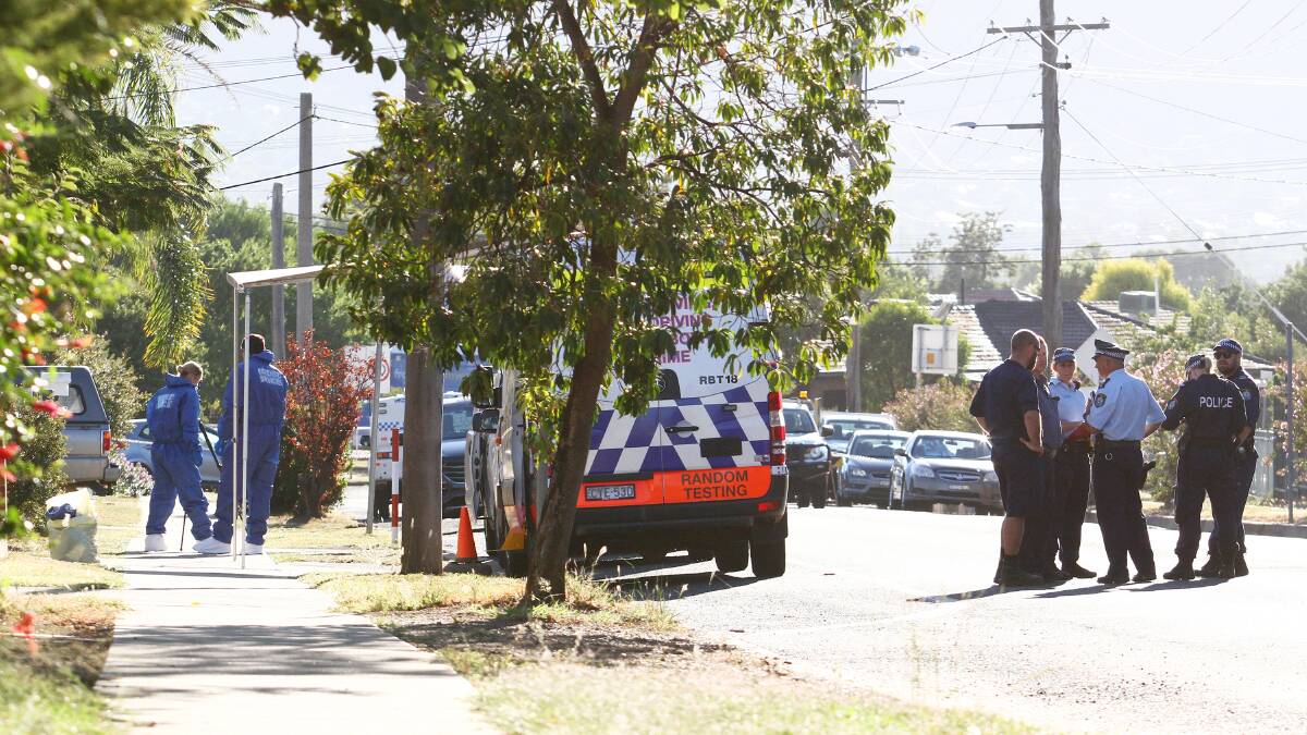 Murder adjourned: Police examine the Robert Street unit in Tamworth on March 29, 2018, after the body of Teah Luckwell was found inside. Photo: Breanna Chillingworth